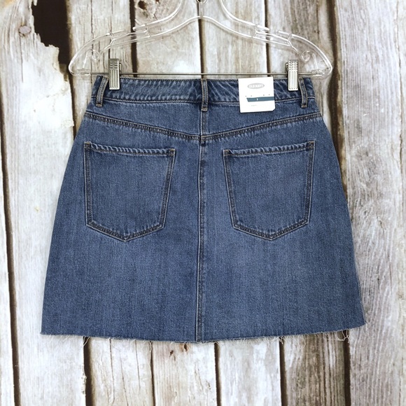 Old Navy Distressed Hem Denim Mini Skirt - Picture 2 of 7